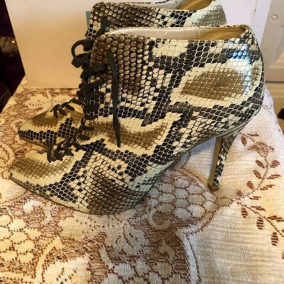 Call it Spring size 37 ankle boots - Picture 1 of 12